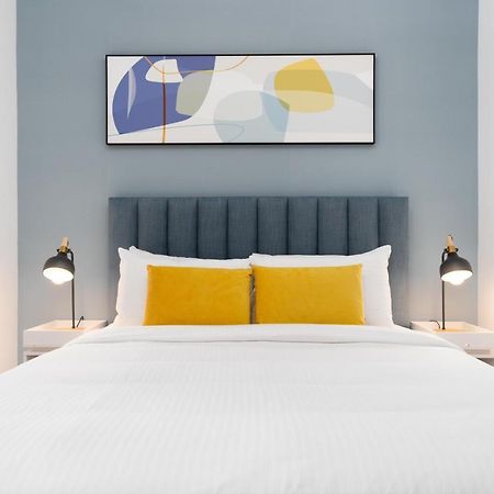 Ultimate Stay / 4 Beds / Burj Khalifa View Dubai Esterno foto
