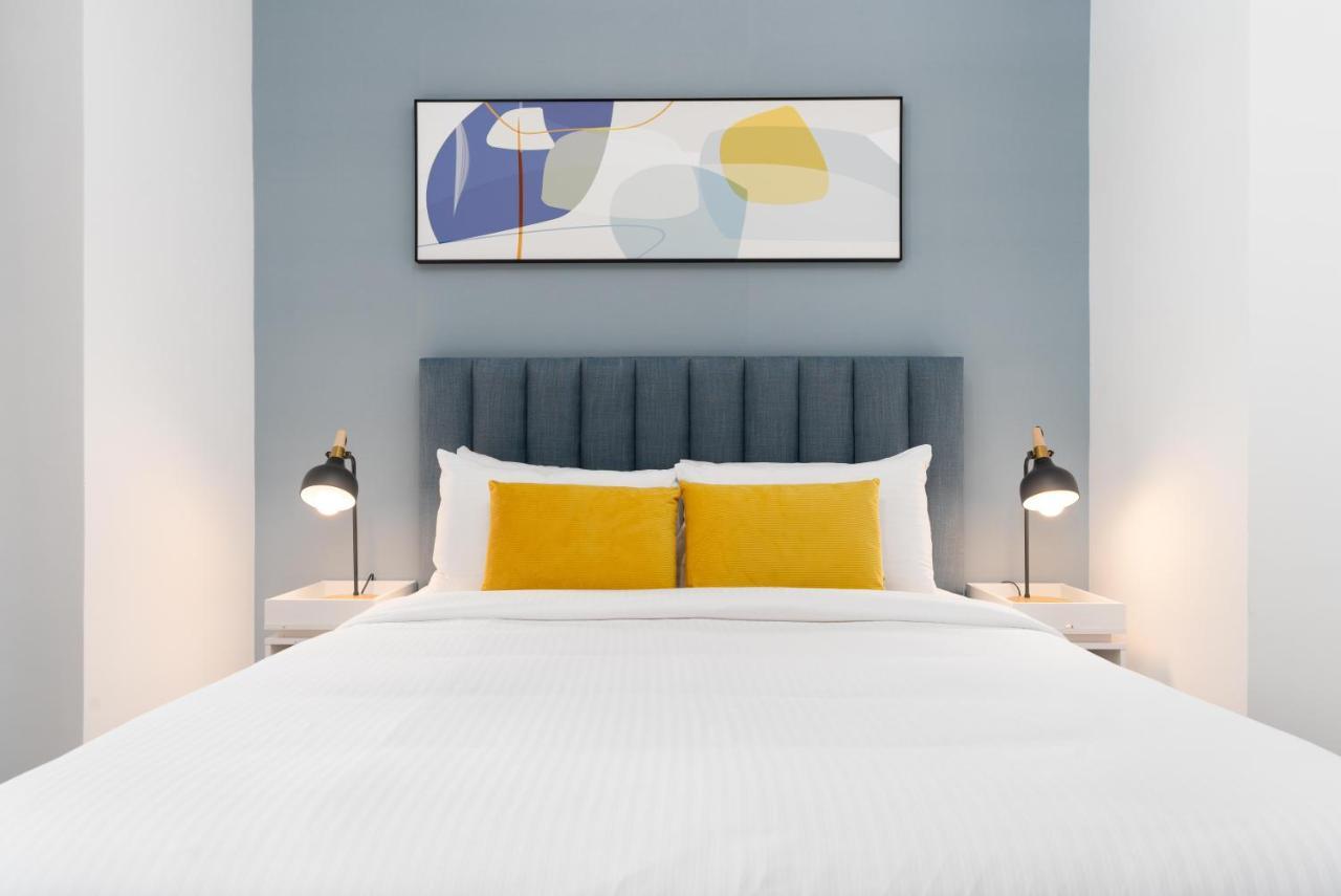 Ultimate Stay / 4 Beds / Burj Khalifa View Dubai Esterno foto